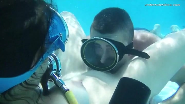 Eating Pussy Underwater With A Scuba Diving Girl Sex Video On Tube Wolf